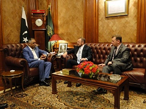 Mr. Aleksandr Khozin, Consul General, meets H.E. Mr. Muhammad Zubair, Governor of Sindh